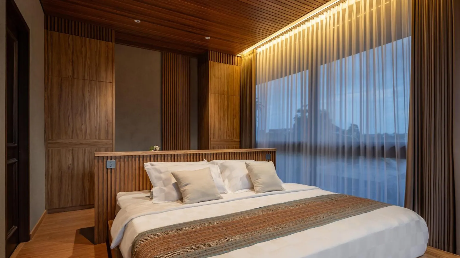 Aleny Vila By Vola Seminyak